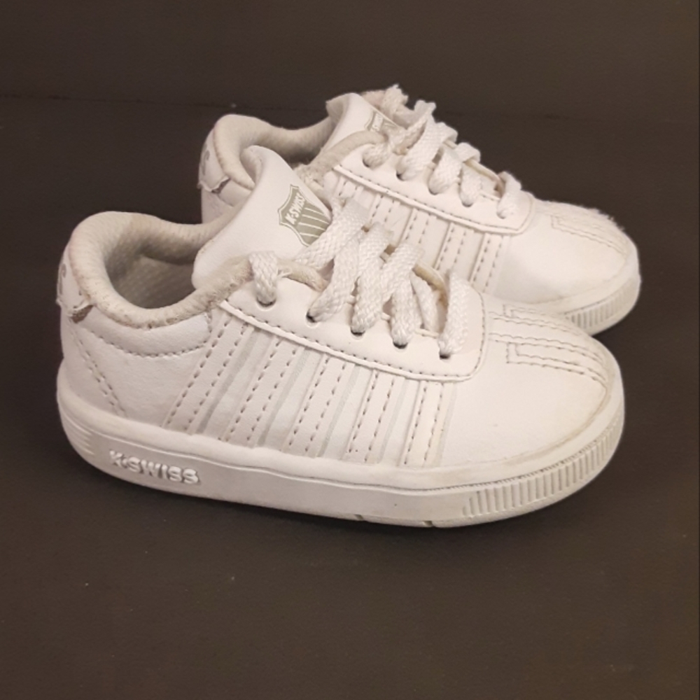 K -SWISS, CLASSIC PRO, Size 3 (Baby).